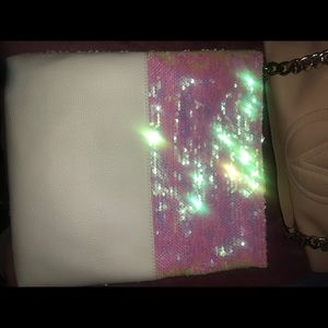 PINK SEQUIN CLUTCH